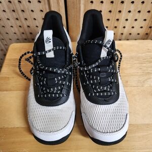 Under Armour Curry 3Z7 White/Black Basketballl Shoes Mens Size 8 3026622-101‎